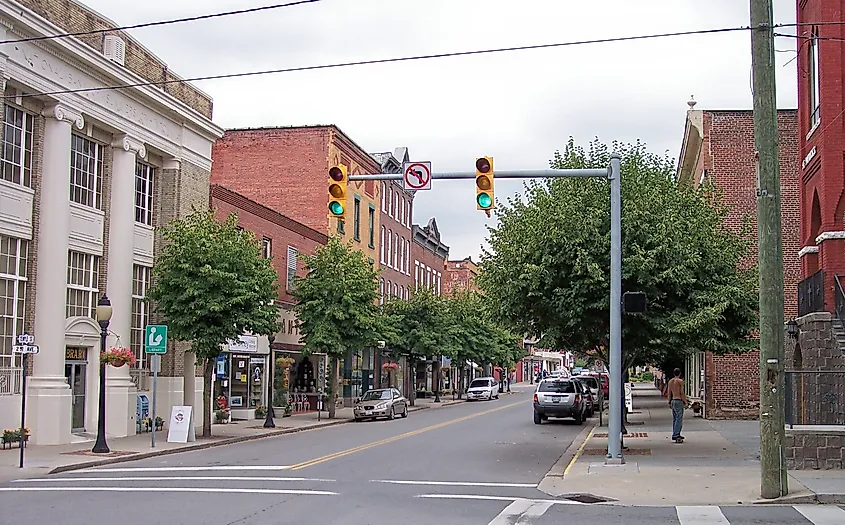 Temple Street (West Virginia Route 20) as viewed from 2nd Avenue in Hinton, West Virginia.