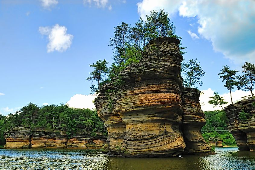 Rock formations and trees along the Wisconsin River in Upper Wisconsin Dells, Wisconsin.