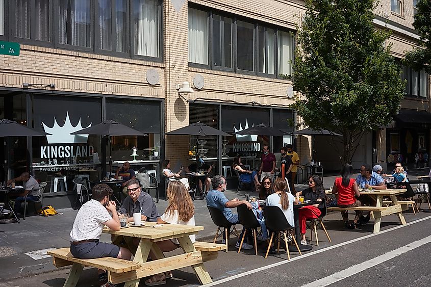 On-street outdoor dining on a Saturday morning at a breakfast, brunch, and lunch joint in downtown Portland, Oregon