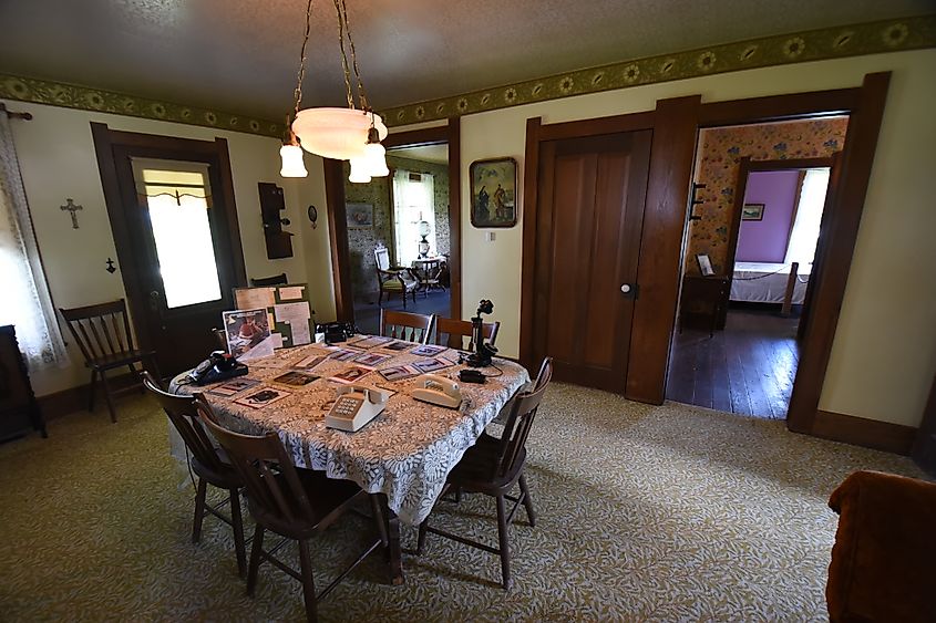 Sauder Village, interior dining room of a vintage farm house in Archbold, Ohio. Editorial credit: ChicagoPhotographer / Shutterstock.com