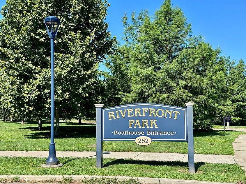 Riverfront Park in Glastonbury, Connecticut, USA. 