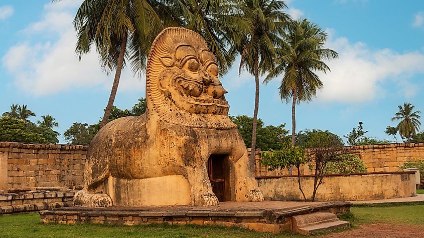 lion shaped structure inside the Gangaikonda Cholapuram temple complex