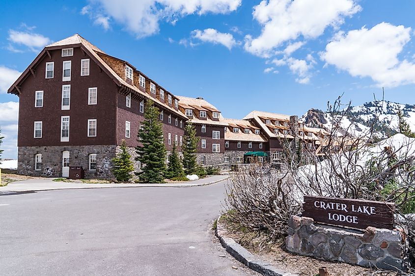 Crater Lake Lodge is a beautiful 71 room lodge situated on the rim of Crater Lake in Crater Lake National Park in Oregon. Editorial credit: Paul Brady Photography / Shutterstock.com