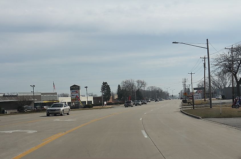 WIS 32 in Caledonia, Wisconsin at 4 Mile Road