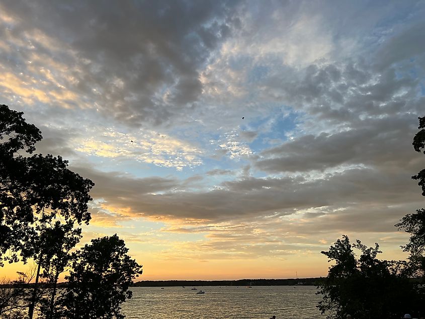 Evening sky at Grand Lake ‘O the Cherokees