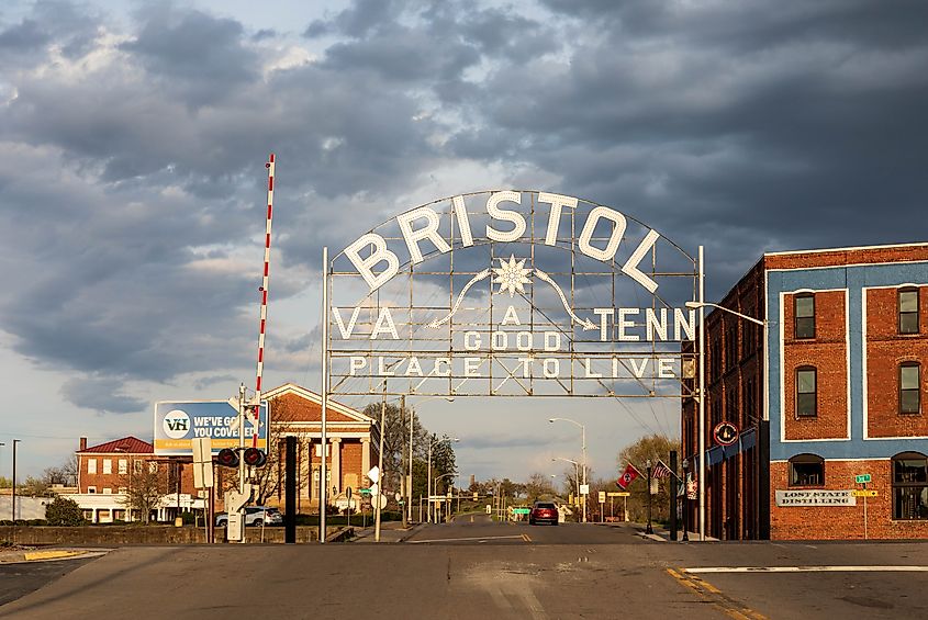 The Bristol Virginia-Tennessee Slogan sign