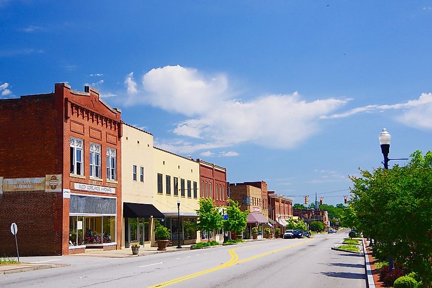 Clinton, South Carolina. In Wikipedia. https://en.wikipedia.org/wiki/Clinton,_South_Carolina By Brian Stansberry - Own work, CC BY 4.0, https://commons.wikimedia.org/w/index.php?curid=89901382