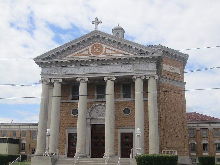 Downtown First Baptist Church in El Dorado, Arkansas, photographed with a Canon camera.