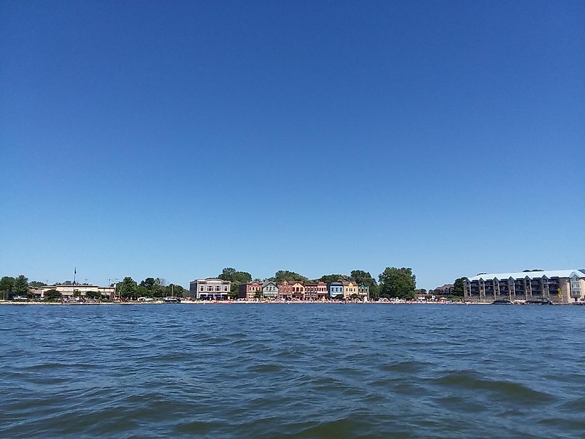 A picture of Pewaukee's Lakefront taken from the lake.