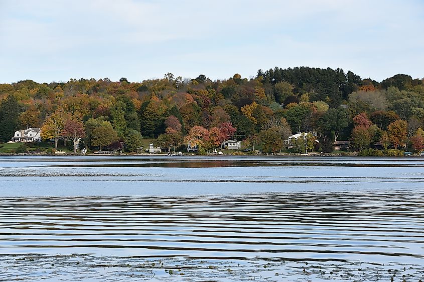 View of the coast along Kent in Connecticut.