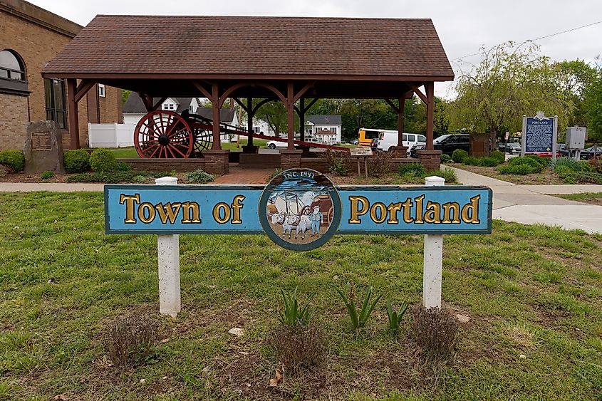Sign of the historical town of Portland, Connecticut.