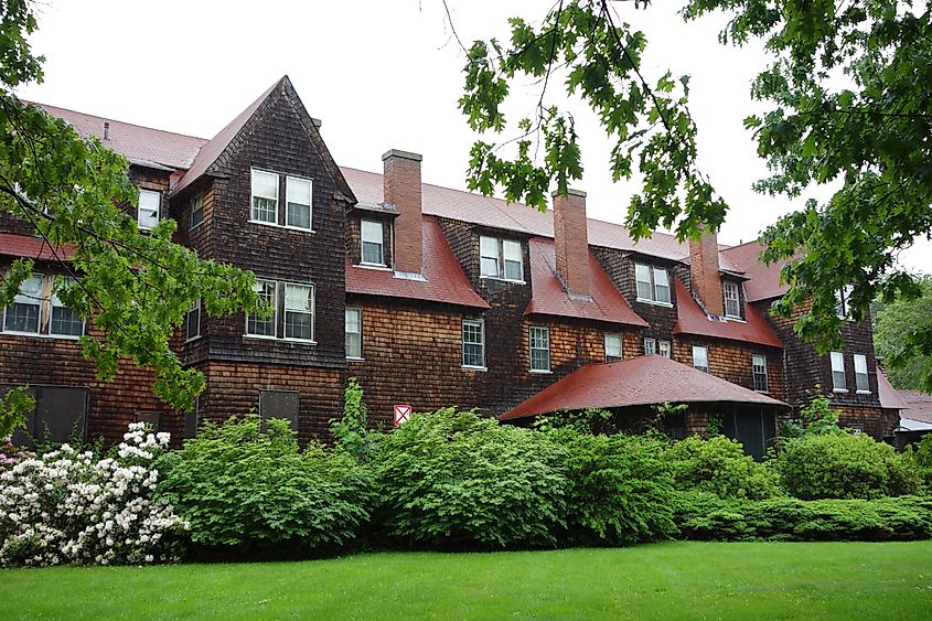 The old Nichewaug Inn in Petersham, Massachusetts.