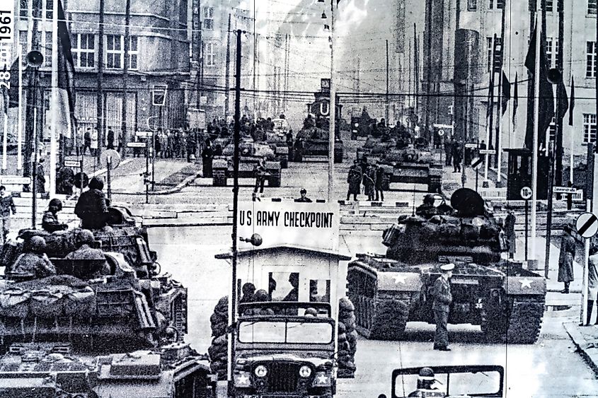 American and Soviet tanks in a face-off at the Berlin Wall on October 27th, 1961. Credit Shutterstock: Bill Perry