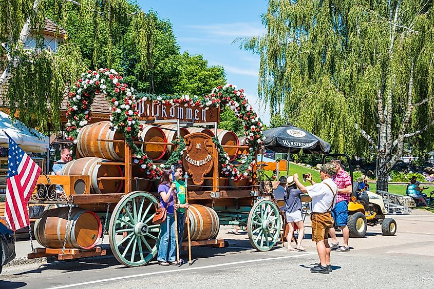 Tourists clicking photos in Leavenworth, Washington.