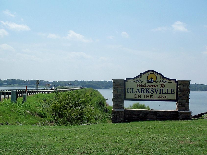 Clarksville welcome sign in Virginia, 