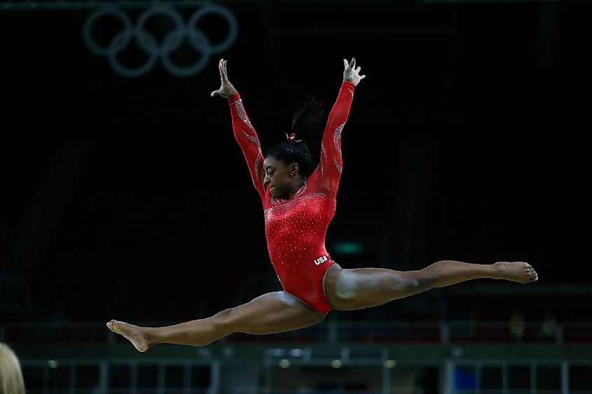 Simone Biles performing at the 2016 Summer Games. Image credit Fernando Frazão/Agência Brasil via Wikimedia.