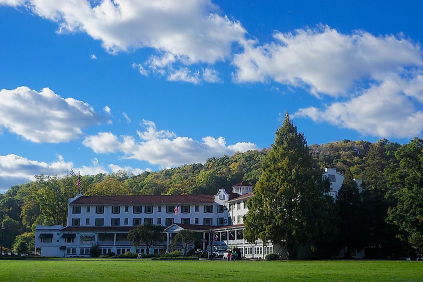 A resort building in Shawnee on Delaware in Pennsylvania.