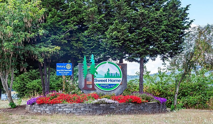 Sweet Home, Oregon At Its Best road sign