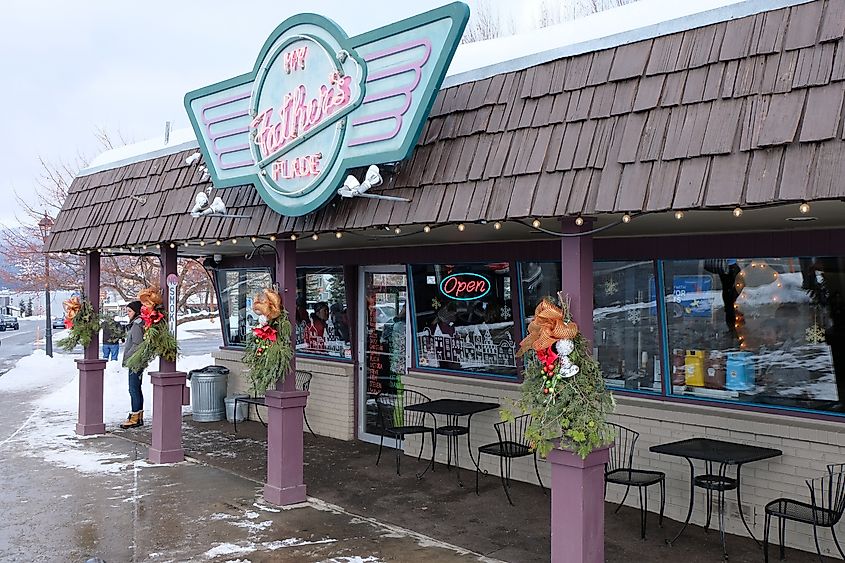 A quaint diner in the town of McCall, Idaho. Editorial credit: Adam Constanza / Shutterstock.com