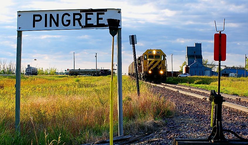 RRVW 2052 at Pingree, North Dakota.