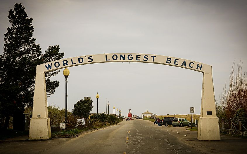 Long Beach, Washington arch to the world’s longest beach.