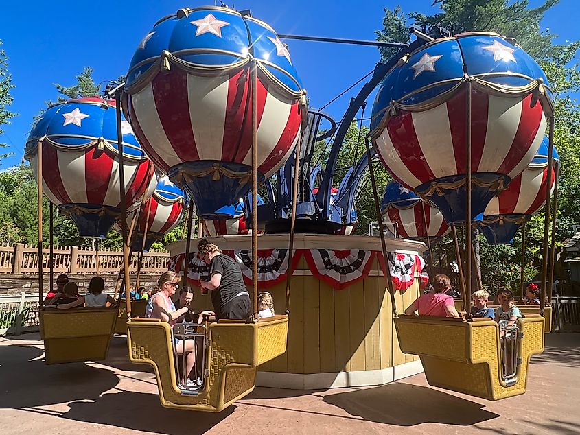 Silver Dollar City near Branson, Missouri. By Ritu Manoj Jethani / Shutterstock.com.tion