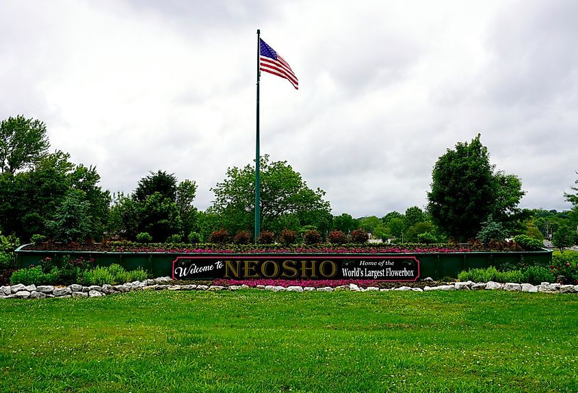 World's Largest Flower Box in Neosho, Missouri