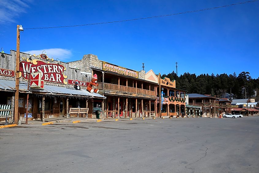 Vibrant storefronts in the town of Cloudcroft in New Mexico.