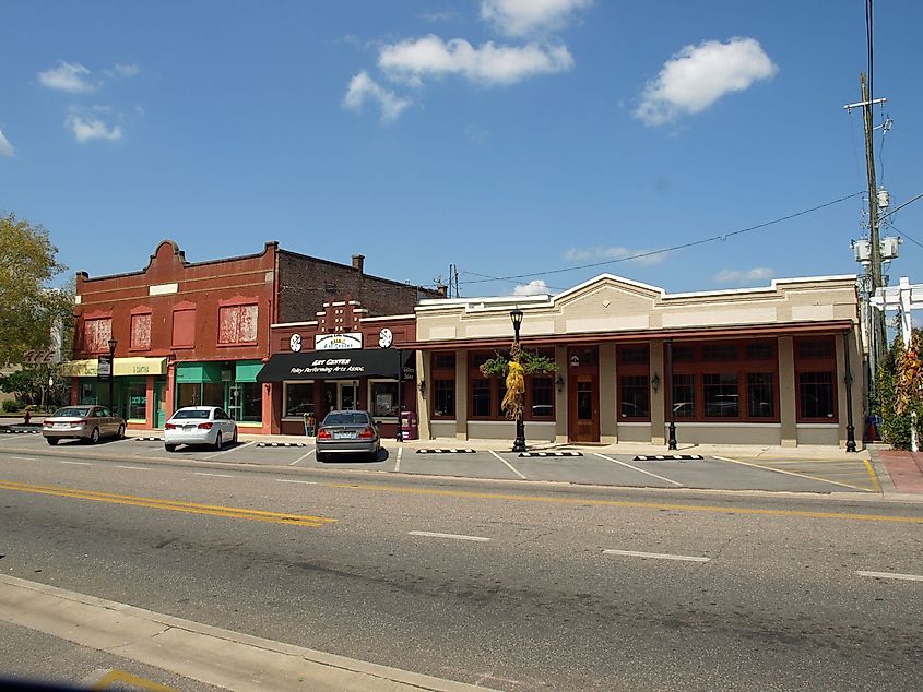 West Laurel Avenue in Foley, Alabama, part of the Foley Downtown Historic District.