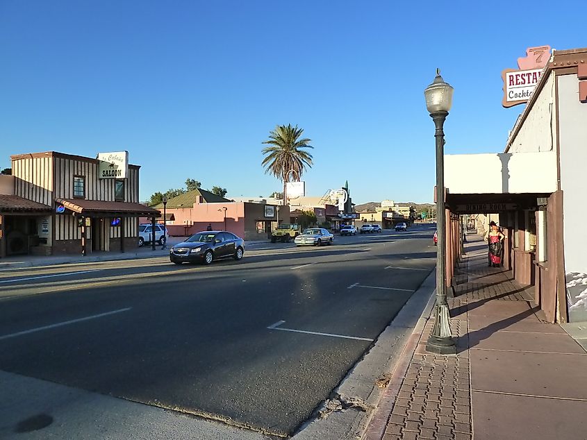 View of East U.S. 60 at the U.S. 60/U.S. 93 intersection in Wickenburg, Arizona.