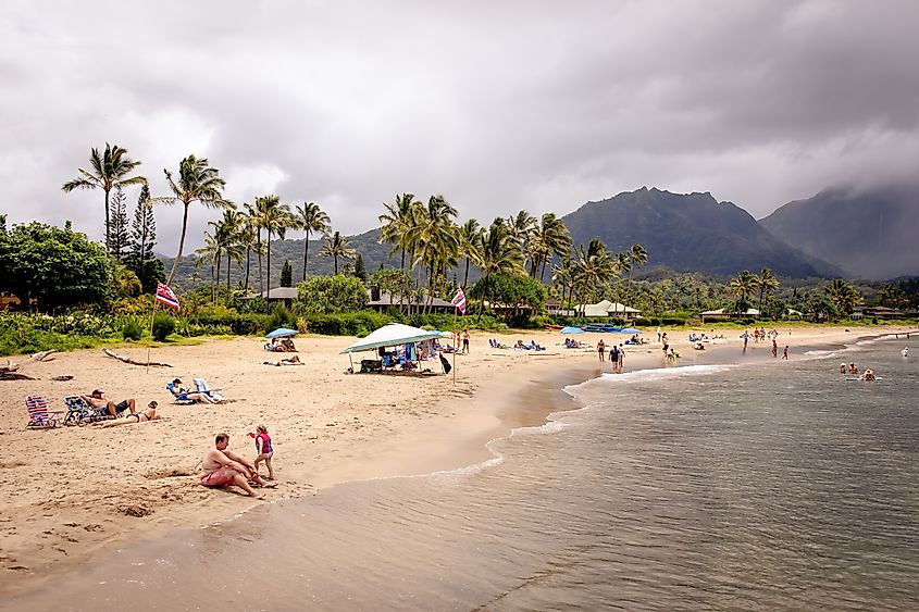 Hanalei Bay beach, located along the western edge of Hanalei Bay at the end of Weke Rd, Kauai. Editorial credit: bluestork / Shutterstock.com