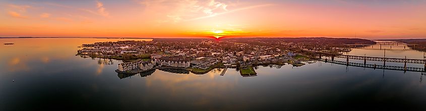  Aerial sunset panorama of Havre De Grace Harford County, Maryland, United States, situated at the mouth of the Susquehanna River and the head of Chesapeake Bay.