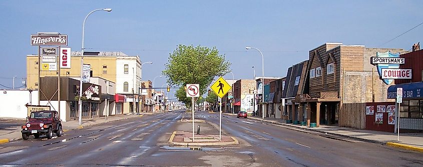 Dakota Avenue (North Dakota Highway 13) in downtown Wahpeton, North Dakota.