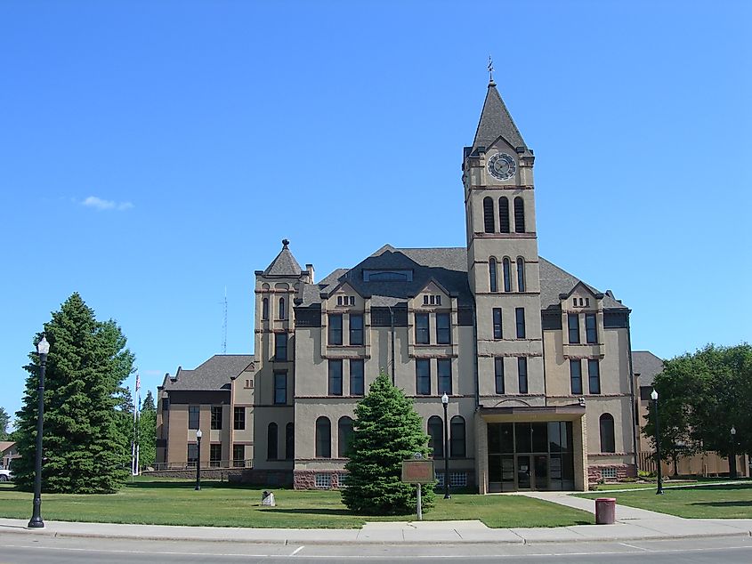 The Lincoln County Courthouse in Canton, South Dakota