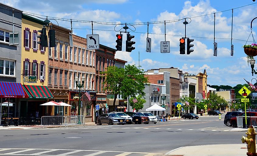 Street view of Auburn, New York.