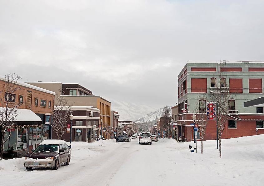 Winter scene in Hood River, Oregon.