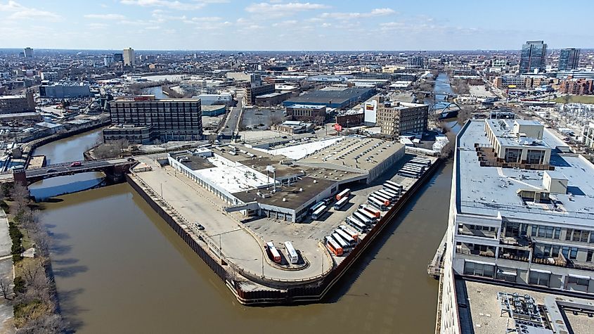 Goose Island (Chicago). In Wikipedia. https://en.wikipedia.org/wiki/Goose_Island_(Chicago) By Sea Cow - Own work, CC BY-SA 4.0, https://commons.wikimedia.org/w/index.php?curid=116591935