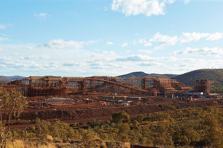 Kings Valley mine (Western Australia). In Wikipedia. https://en.wikipedia.org/wiki/Kings_Valley_mine_(Western_Australia) By Fortescue Communications - Own work, CC BY-SA 4.0, https://commons.wikimedia.org/w/index.php?curid=59686420