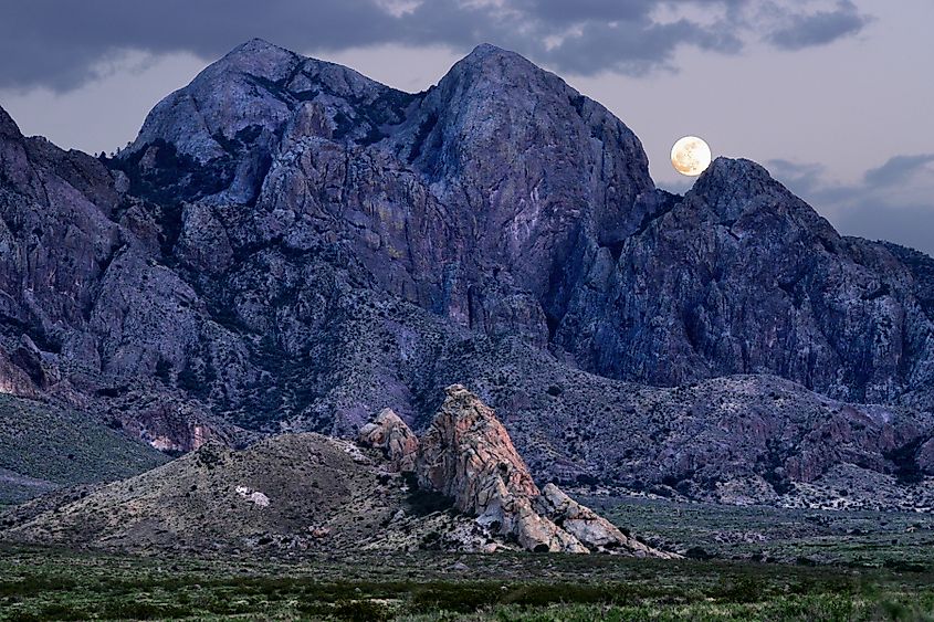 Moonrise over Organ Mountains-Desert Peaks National Monument
