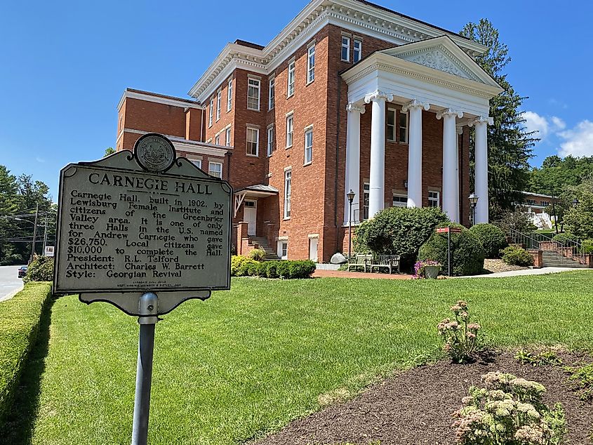 Lewisburg, West Virginia: Carnegie Hall in Lewisburg, West Virginia.