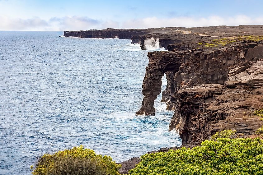 Hōlei Sea Arch, Hawaii.