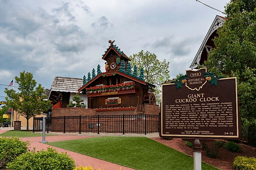 Historical marker for the Giant Cuckoo Clock in Sugarckeet, Ohio.