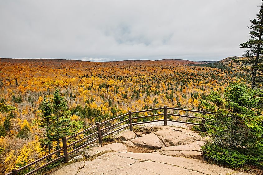 Panorama landscape autumn view Lutsen Minnesota. Editorial credit: Oksana Tysovska / Shutterstock.com