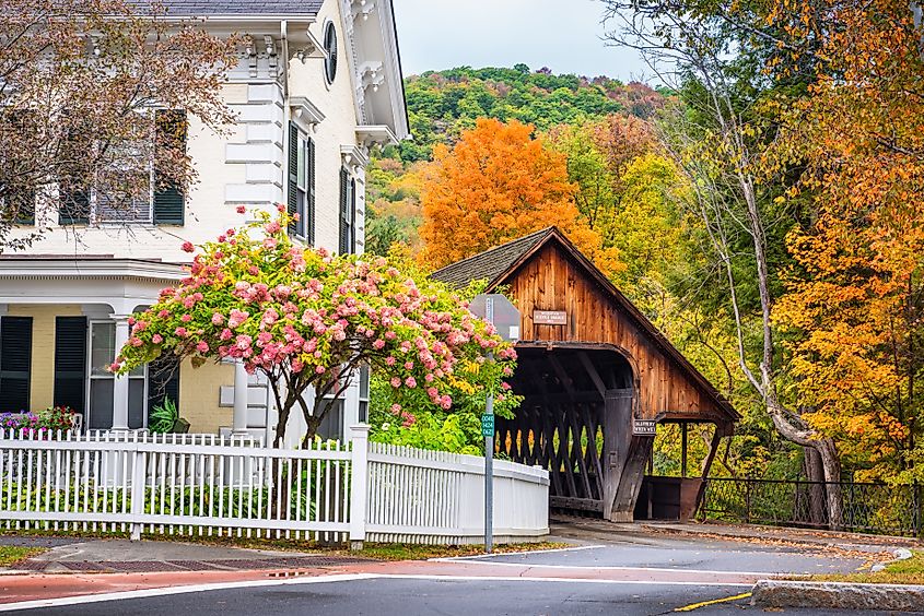 Woodstock, Vermont, USA, featuring the historic Middle Covered Bridge, a picturesque landmark known for its classic New England charm and scenic surroundings.