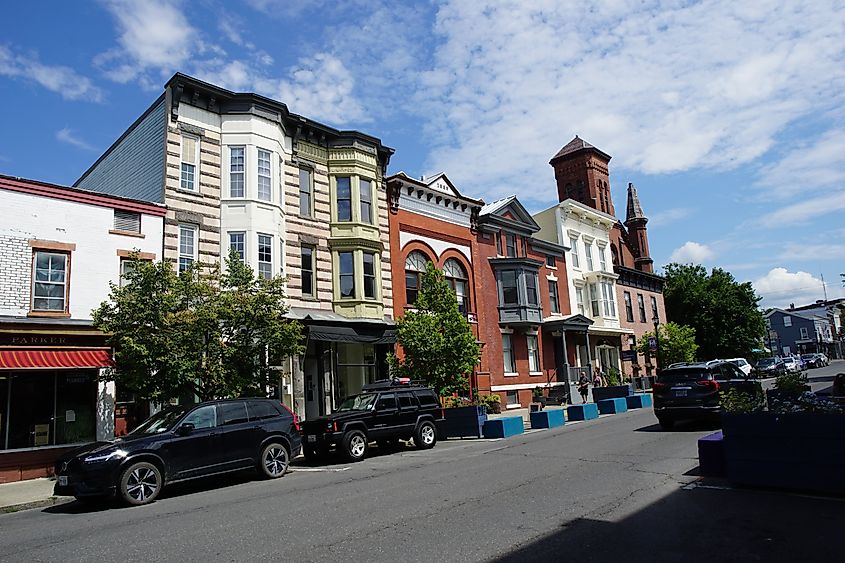 Streetscape of Warren Street in downtown Hudson, New York