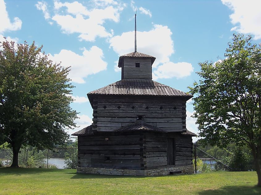 A reconstructed blockhouse at Fort Armstrong in Illinois.