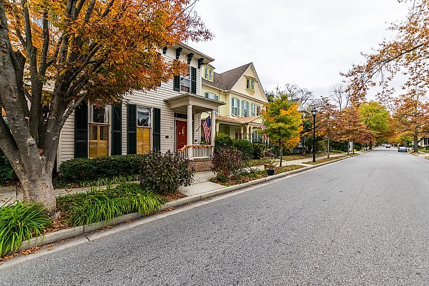 Downtown Easton in Maryland with vibrant autumn colors