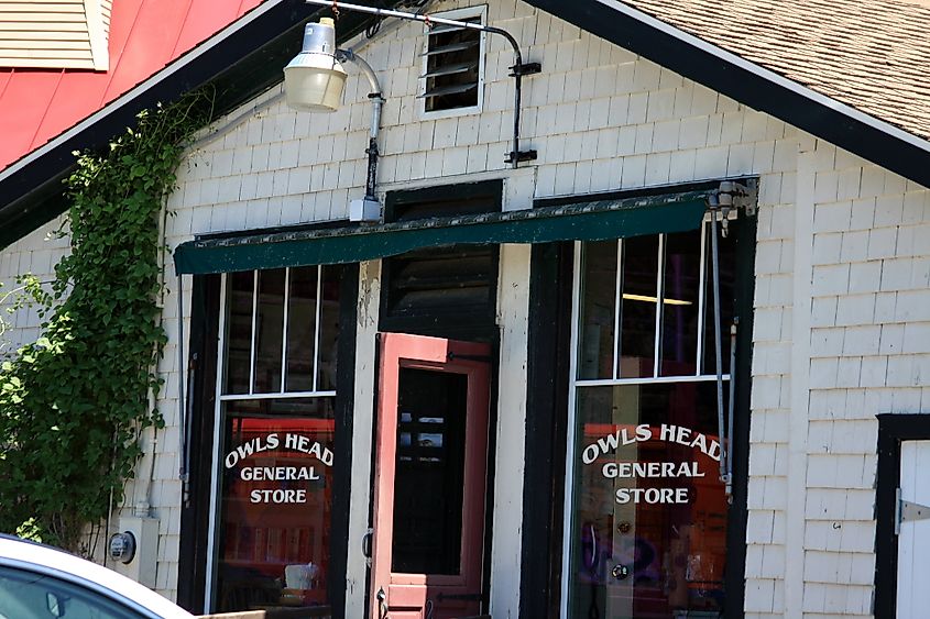The Owl's Head General Store, Maine (Credit: Dana Moos via Flickr)