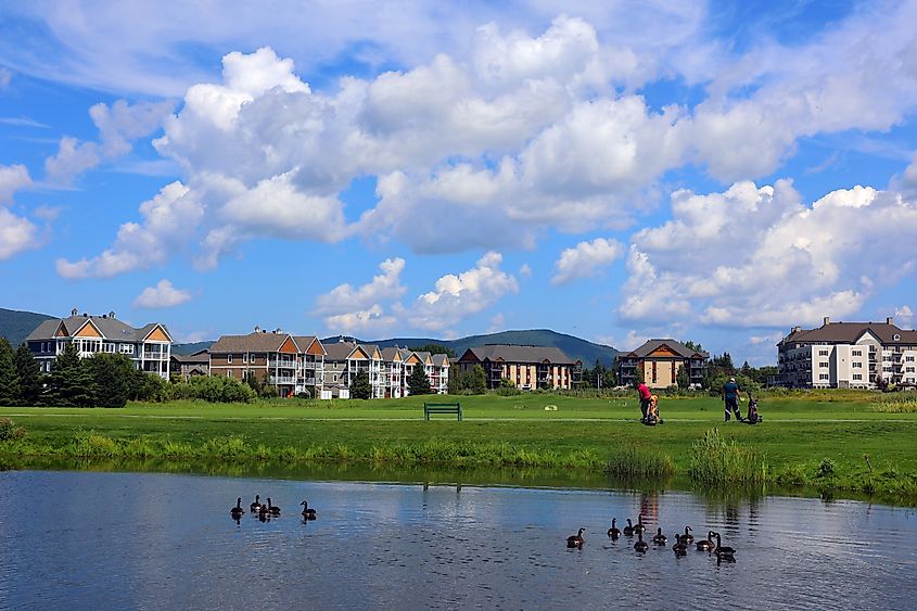 Waterfront residences in Bromont, Quebec