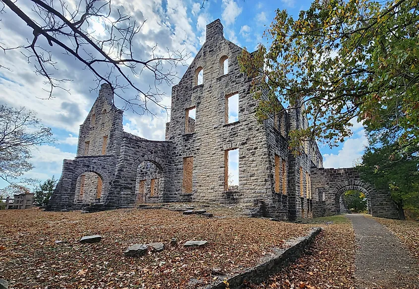 Castle Ruins at the Ha Ha Tonka State Park, Camdenton, Missouri.